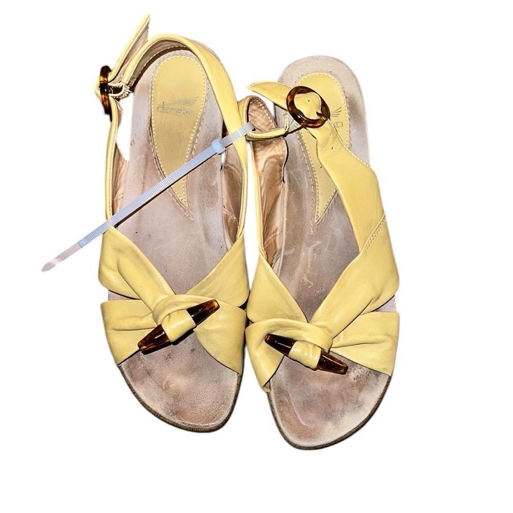 Dansko Yellow Leather Women's Sandals Size 6.5